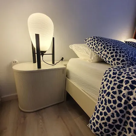 Hideaway, Outside Of Emission Zone Anversa